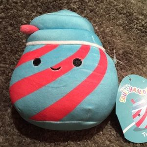 Squishmallows TUCKER The SLUSHIE 5" Plush, Red & Blue Frozen Slurpee, Food Squad